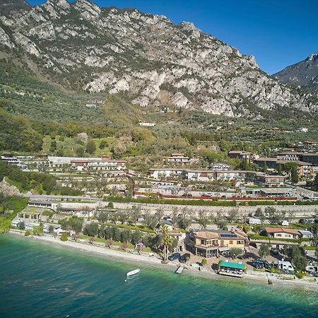 Hotel Atilius - Adults Only Лімоне-суль-Гарда Екстер'єр фото
