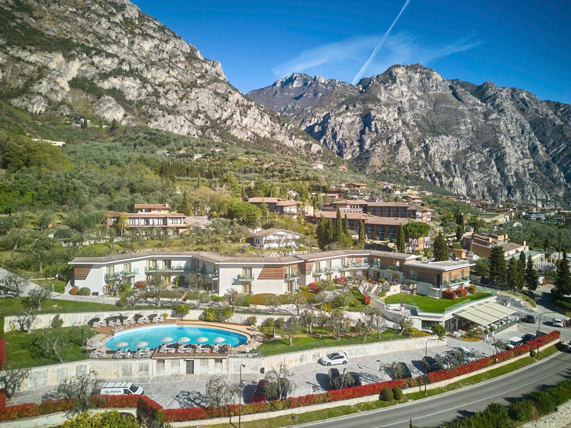 Hotel Atilius - Adults Only Лімоне-суль-Гарда Екстер'єр фото