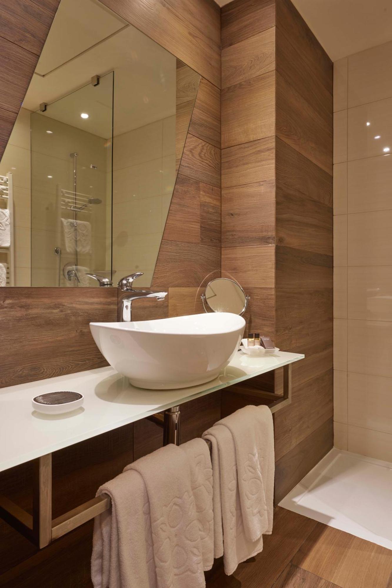 Hotel Atilius - Adults Only Лімоне-суль-Гарда Номер фото
