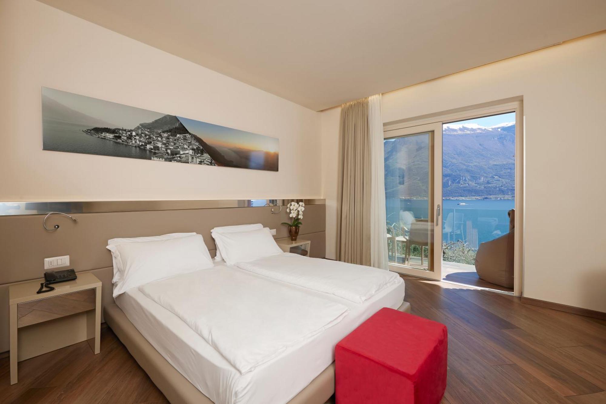 Hotel Atilius - Adults Only Лімоне-суль-Гарда Номер фото