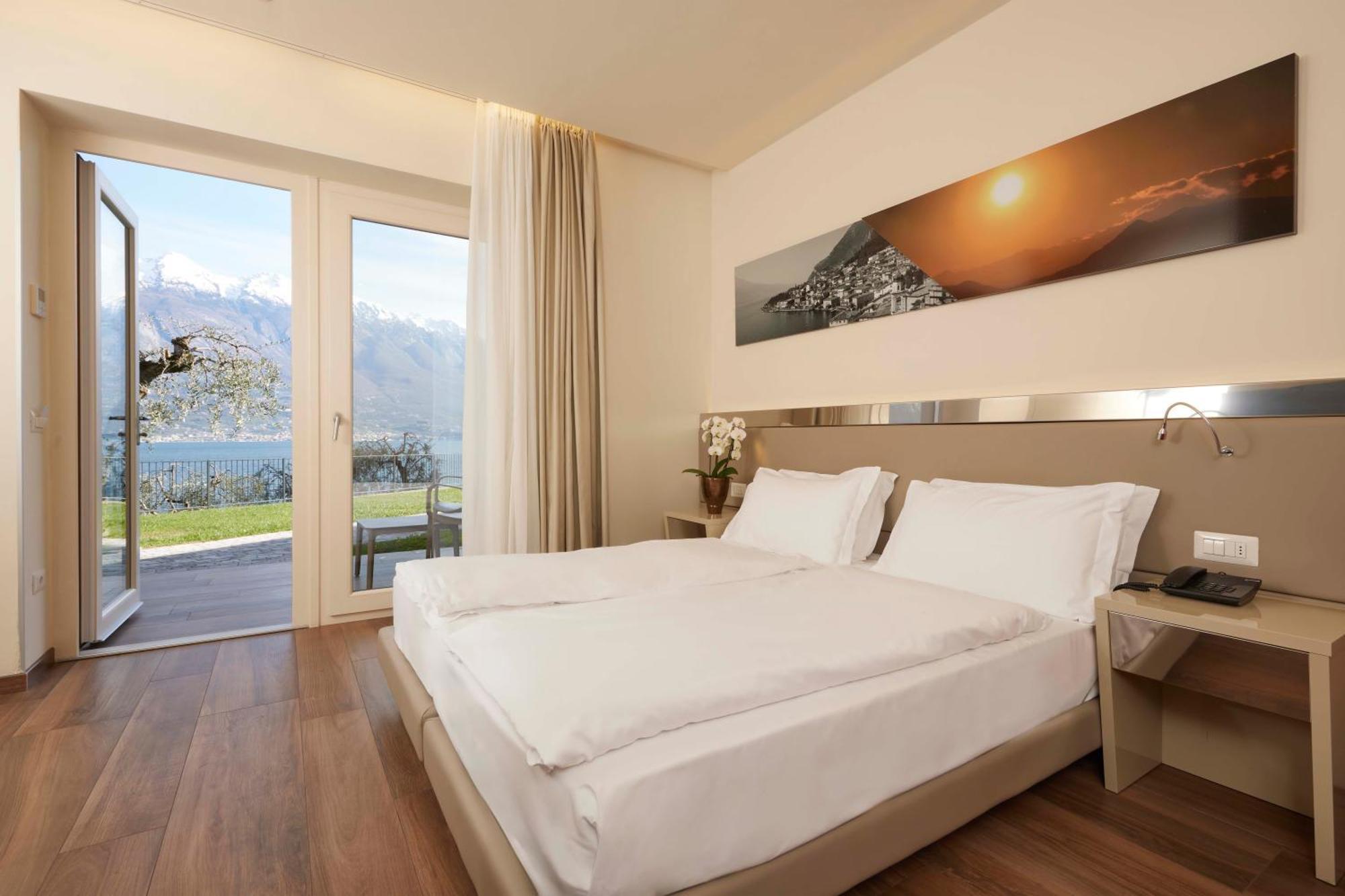 Hotel Atilius - Adults Only Лімоне-суль-Гарда Номер фото
